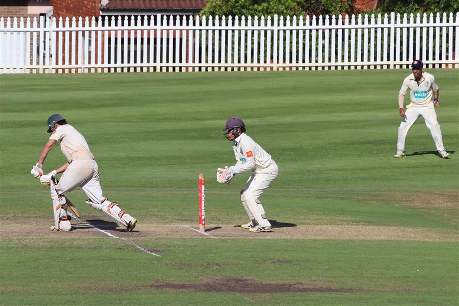 IMG_0804 Izaak Merlahan 1st ball