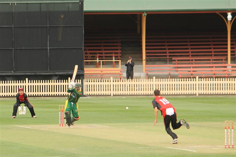 Savage lbw (1st PG wicket)